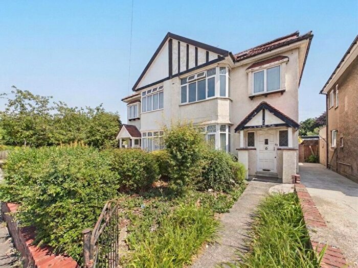 4 Bedroom Semi Detached House For Sale In Vassall Road, Fishponds, Bristol, BS16