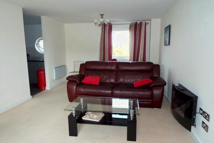 2 Bedroom Flat To Rent In Roma Victoria Wharf, Cardiff, CF11