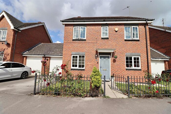 4 Bedroom Detached House For Sale In Constable Way, Brough, HU15