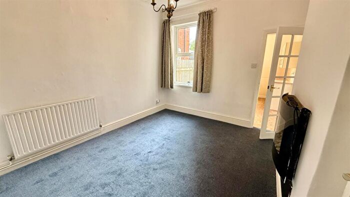 2 Bedroom Terraced House For Sale In Church Road, Northfield, Birmingham, B31