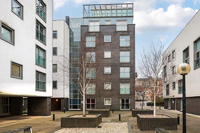 2 Bedroom Apartment For Sale In Greyfriars Road, Norwich, Norfolk, NR1