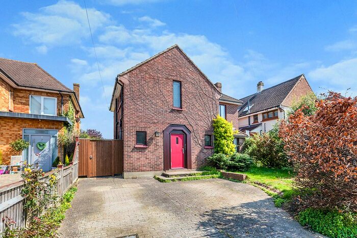 3 Bedroom Detached House To Rent In Windsor Road, Gravesend, Kent, DA12