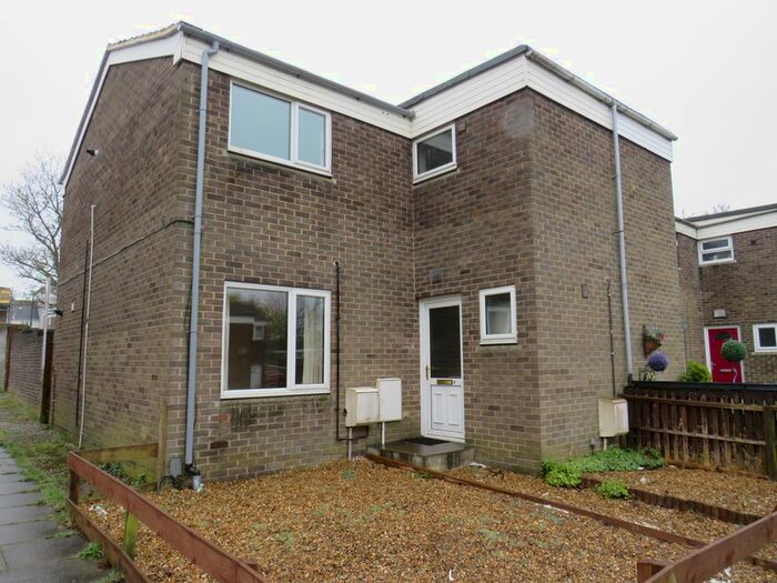 1 Bedroom Maisonette To Rent In Keats Close, Basingstoke, RG24