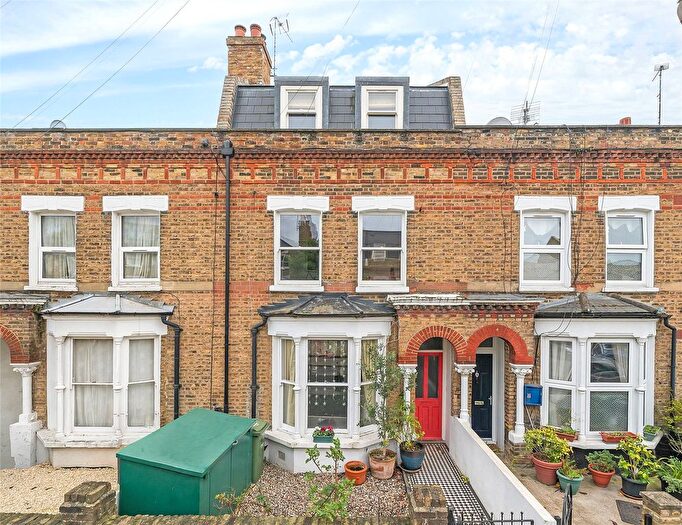 4 Bedroom Terraced House For Sale In Barnwell Road, London, SW2