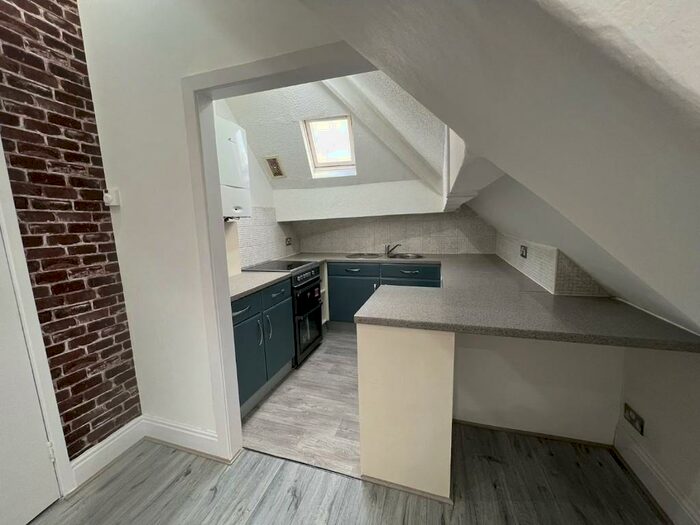 1 Bedroom Apartment To Rent In Albany Road, Chorlton-cum-hardy, Manchester, M21