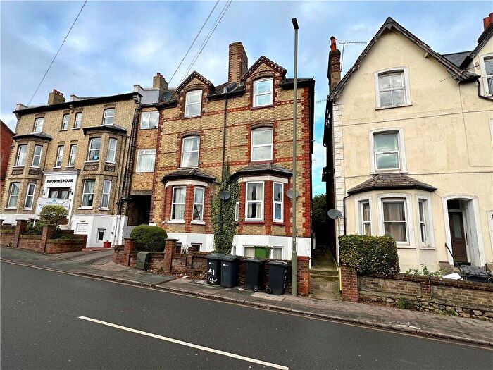1 Bedroom Apartment For Sale In Farnham Road, Guildford, Surrey, GU2