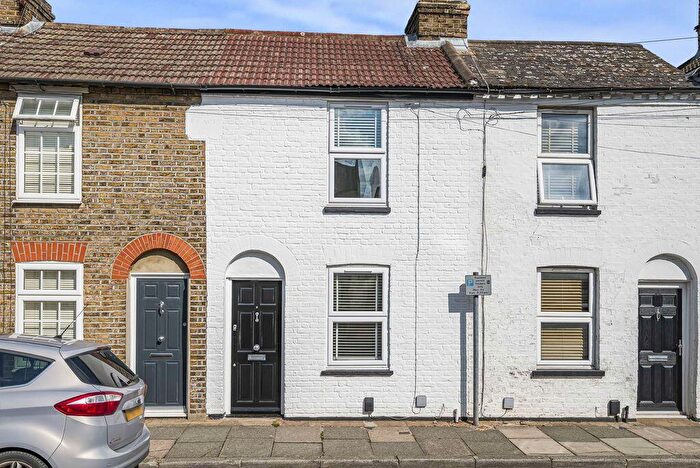 2 Bedroom Terraced House For Sale In Albert Road, Bexley, DA5