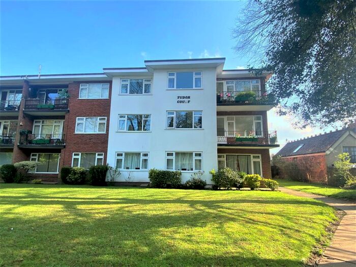 2 Bedroom Flat To Rent In Tudor Court, Belwell Lane, Sutton Coldfield, B74