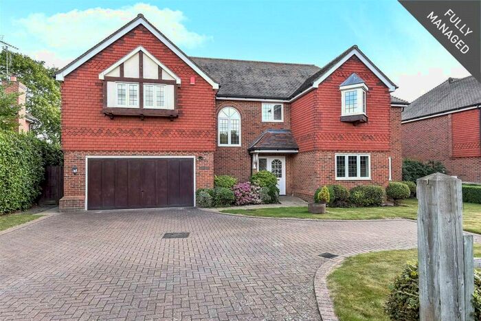 5 Bedroom Detached House To Rent In Pembroke Gate, Newlands Drive, Maidenhead, Berkshire, SL6