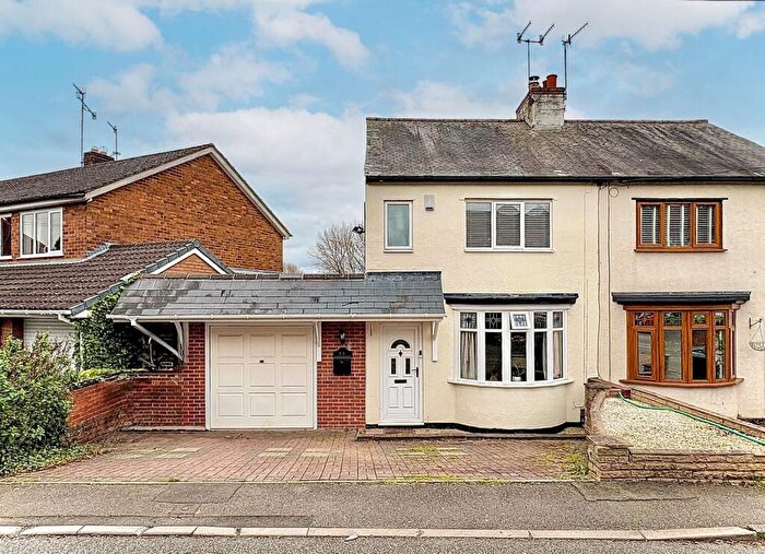 2 Bedroom Semi-Detached House For Sale In Stour Hill, Quarry Bank, Brierley Hill, DY5
