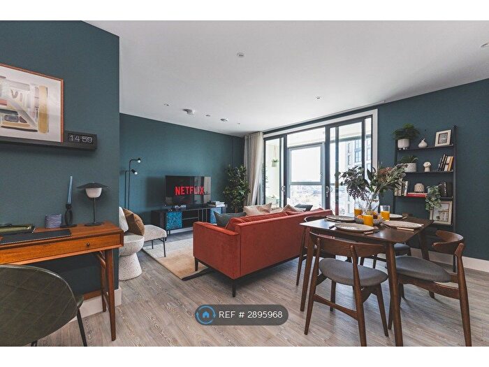2 Bedroom Flat To Rent In West Croydon, London, CR0