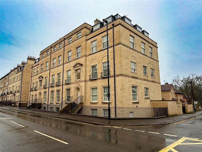2 Bedroom Flat To Rent In Holburne Place, Bath, BA2