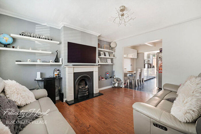 4 Bedroom Terraced House For Sale In Gregory Crescent, London, SE9