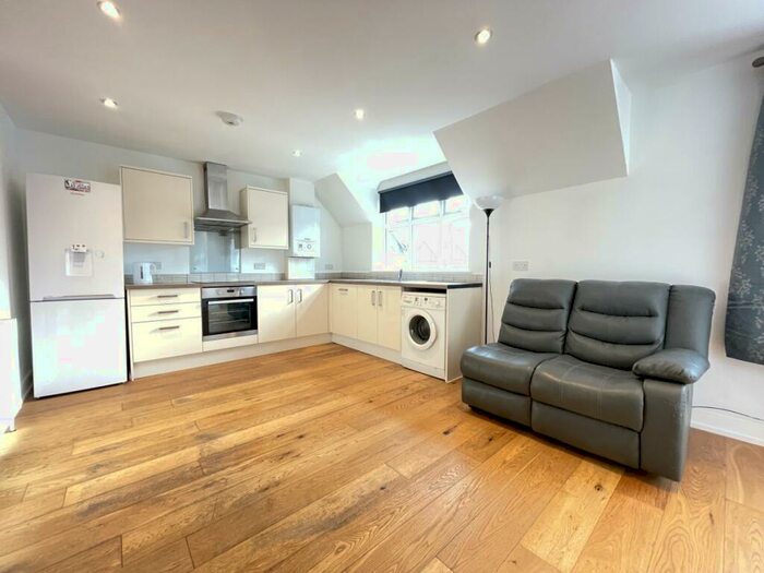 3 Bedroom Flat To Rent In Belmont Road, Harrow, HA3