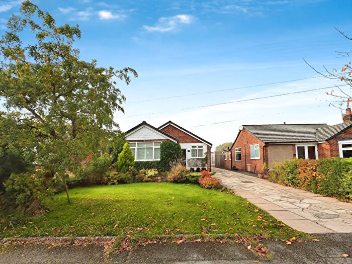 2 Bedroom Detached Bungalow For Sale In Westbury Drive, Macclesfield, SK11