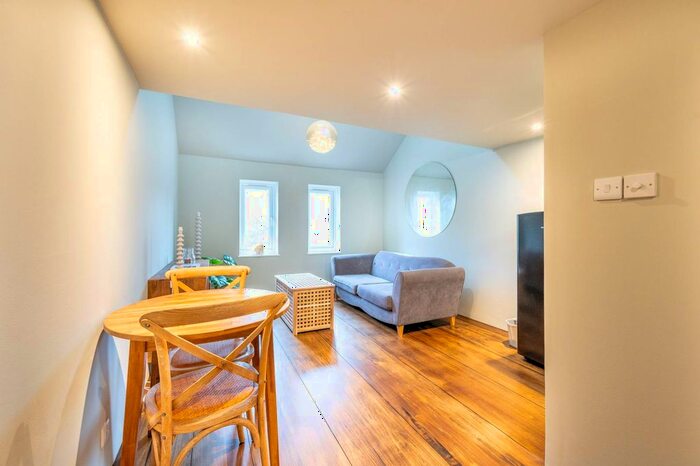 2 Bedroom Terraced House To Rent In Elmgreen Close, Stratford, London, E15