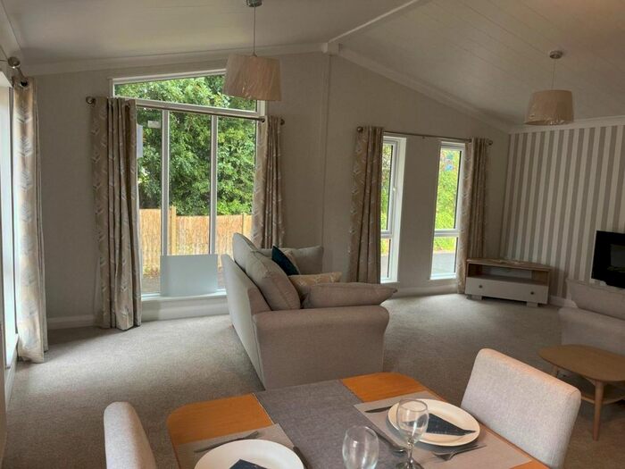 2 Bedroom Park Home For Sale In Lamaleach Caravan Park, Lamaleach Drive, Freckleton, Preston, PR4