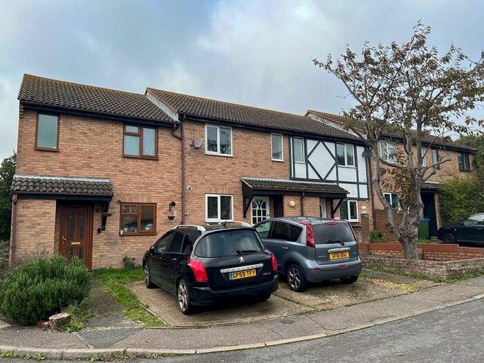 2 Bedroom House To Rent In The Peverels, Seaford, BN25