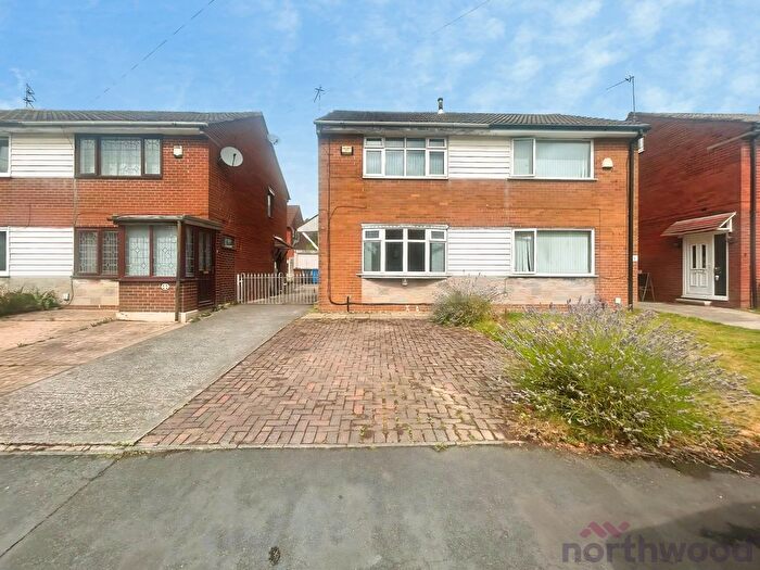 2 Bedroom Semi-Detached House For Sale In Avon Close, Worsley, M28