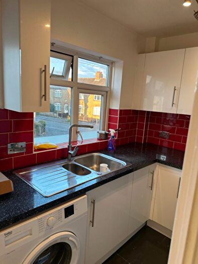 2 Bedroom Flat To Rent In Wood End Green Road, Hayes, UB3