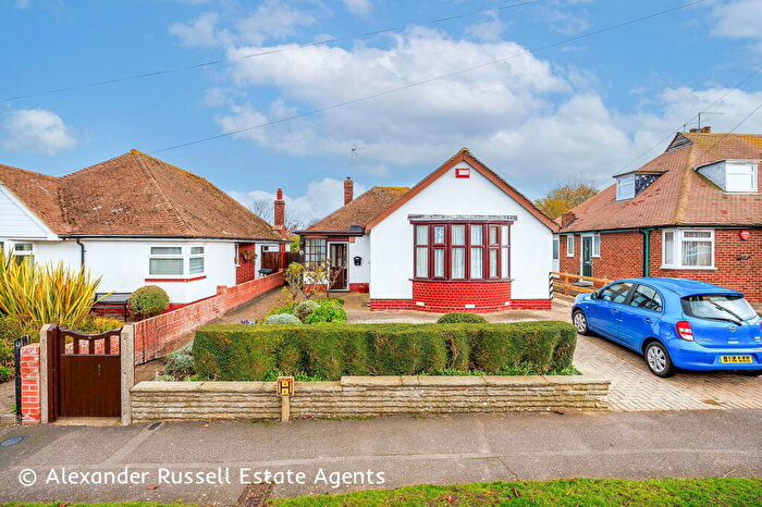 2 Bedroom Detached Bungalow For Sale In Dalmeny Avenue, Margate, CT9