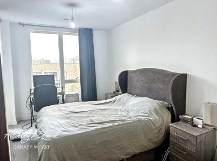 1 Bedroom Flat To Rent In Madeira Street, London, E14