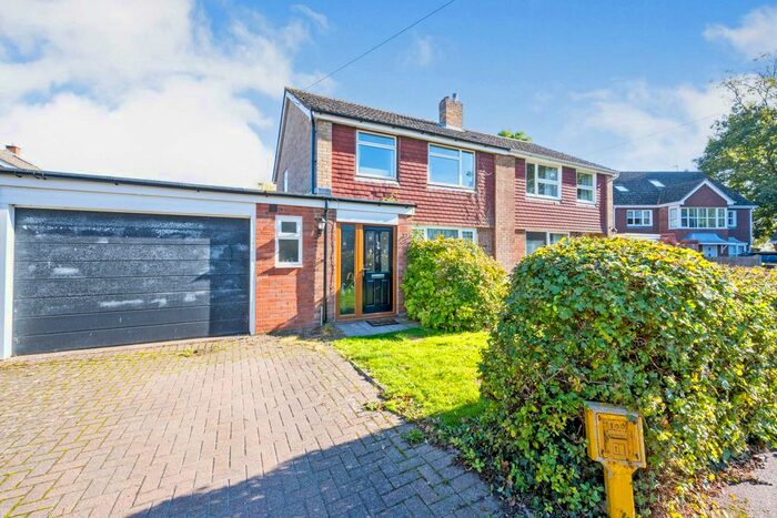 3 Bedroom Semi-Detached House For Sale In Becher Close, Renhold, Bedford, Bedfordshire, MK41