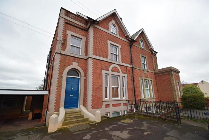 1 Bedroom Apartment To Rent In Henley Road, Caversham, Reading, RG4