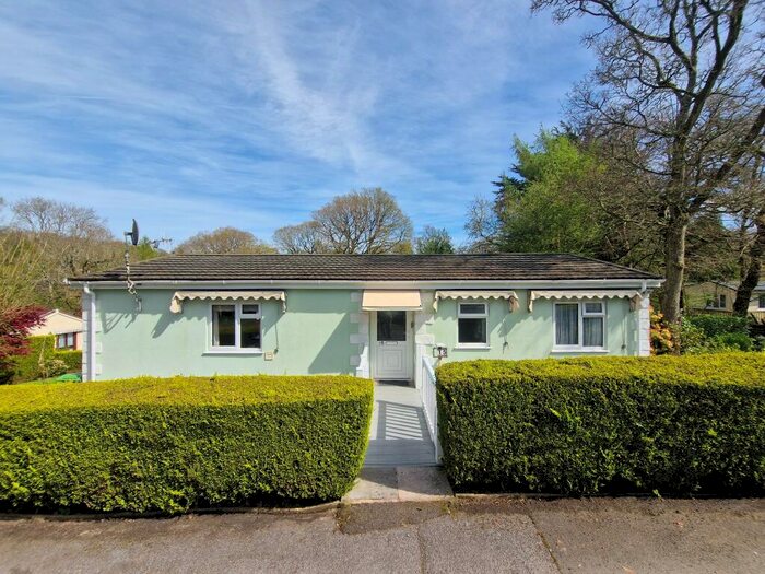 2 Bedroom Park Home For Sale In Six Acre, Pathfinder Village, Exeter, EX6