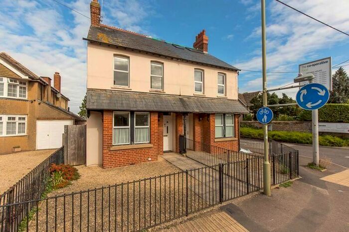 2 Bedroom Property To Rent In Main Road, Long Hanborough, Witney, OX29