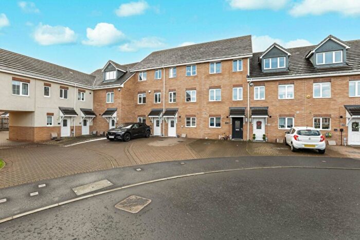 4 Bedroom Terraced House For Sale In Ivy Gardens, Paisley, Renfrewshire, PA1