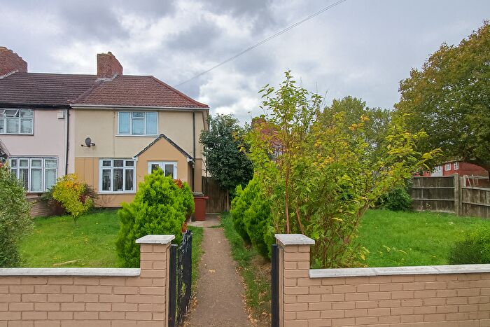 3 Bedroom Semi-Detached House To Rent In Wood Lane, Dagenham, RM9