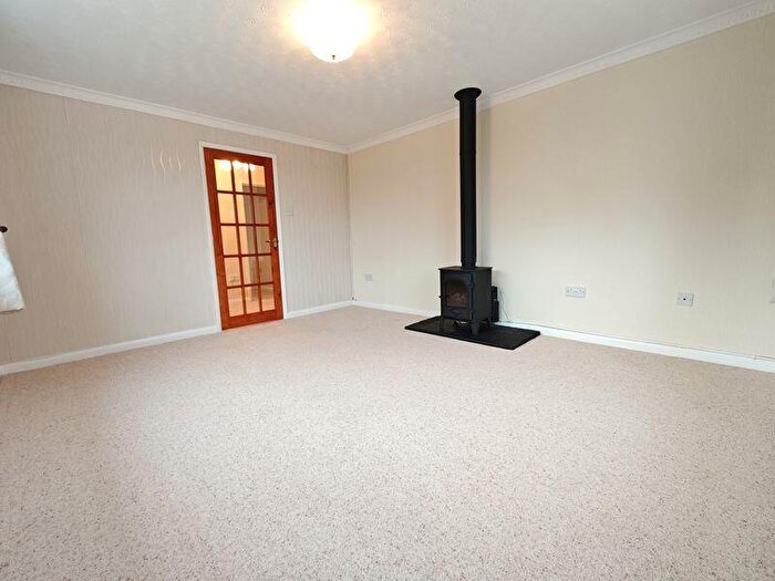 2 Bedroom Detached Bungalow For Sale In The Island, Anthorn, Wigton, CA7 - Photo 5