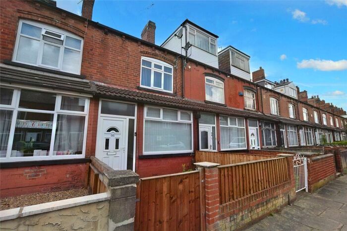 3 Bedroom Terraced House To Rent In Cross Flatts Place, Leeds, West Yorkshire, LS11
