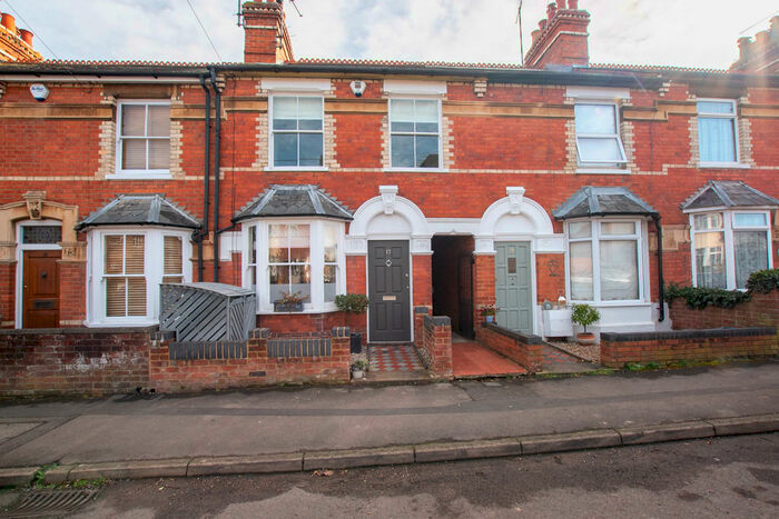 2 Bedroom Terraced House To Rent In Harpsden Road, Henley-on-Thames, RG9