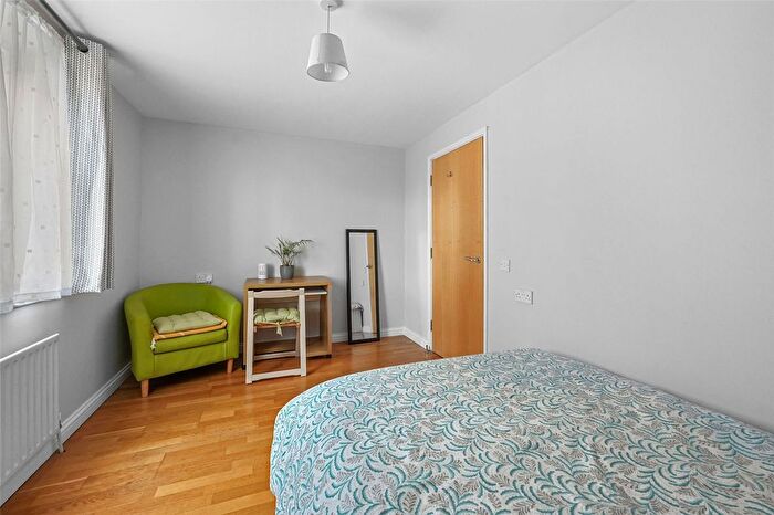 1 Bedroom Flat For Sale In Eastway, Hackney, London, E9