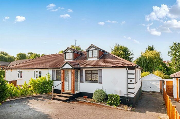 3 Bedroom Semi-detached Bungalow For Sale In Chiltern Avenue, Bushey, WD23