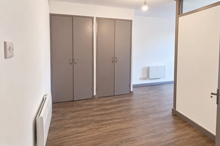 Studio To Rent In Holyhead Road, Birmingham, B21