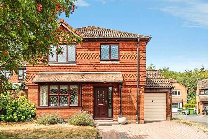 3 Bedroom Detached House For Sale In Berewyk Close, Basingstoke, Hampshire, RG22