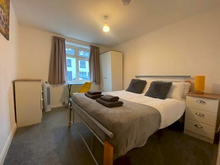 2 Bedroom Flat To Rent In Silver Street, Peterborough, PE2