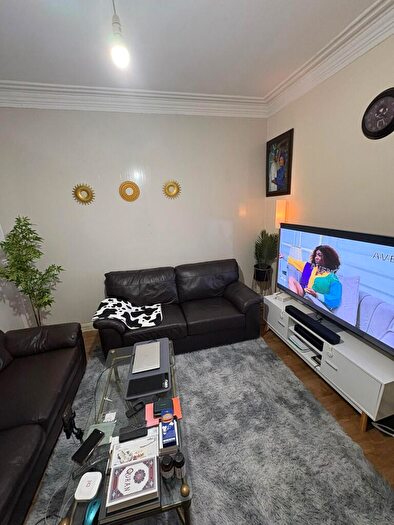 2 Bedroom Flat To Rent In Tenth Avenue, Newcastle Upon Tyne, NE6