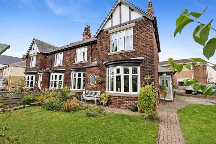 4 Bedroom Semi-Detached House For Sale In Station Lane, Hartlepool, TS25