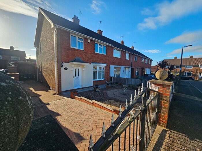 3 Bedroom End Of Terrace House To Rent In Flagholme, Cotgrave, NG12