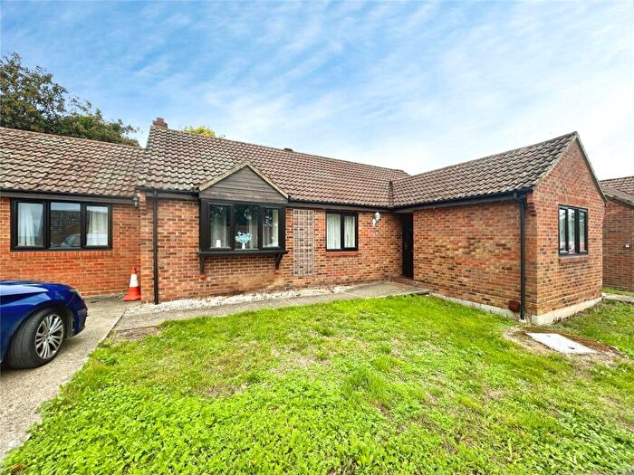 1 Bedroom Parking To Rent In Glen Iris Close, Canterbury, Kent, CT2