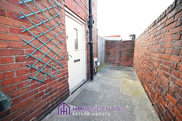 2 Bedroom Maisonette To Rent In Two Ball Lonnen, Fenham, Newcastle Upon Tyne, NE4