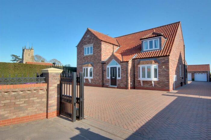 4 Bedroom Detached House For Sale In Main Road, Scalby, Gilberdyke, HU15