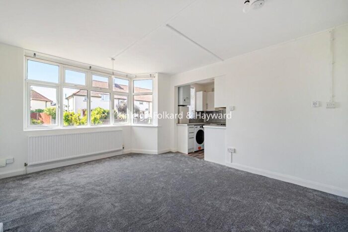 2 Bedroom Maisonette To Rent In Homesdale Road, Bromley, Kent, BR2
