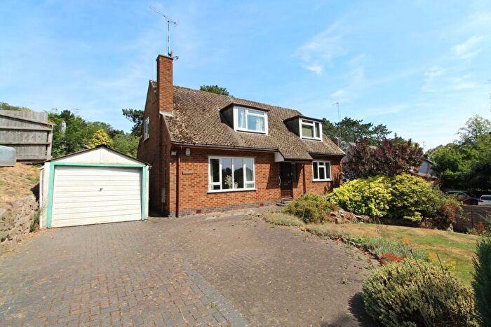 4 Bedroom Detached Bungalow For Sale In The Hill Drive, Lutterworth, LE17
