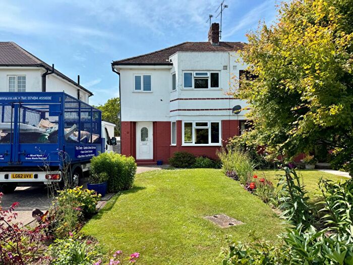 3 Bedroom Semi-Detached House To Rent In Mersham Gardens, Goring-by-Sea, BN12