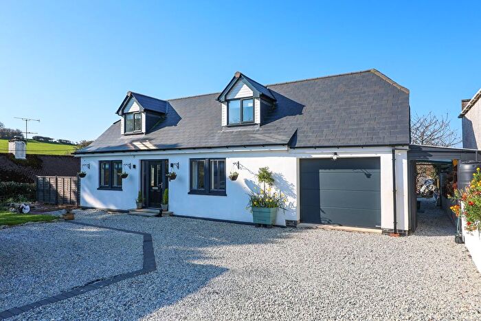 4 Bedroom Detached Bungalow For Sale In Sawles Road, St Austell, PL25